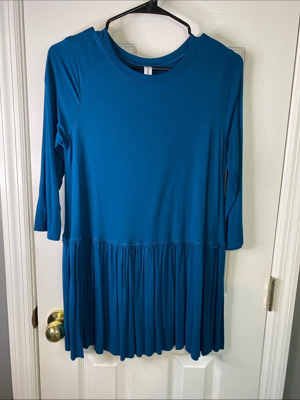 Zenana Outfitters Teal Tunic with Peplum Hem Size Small.